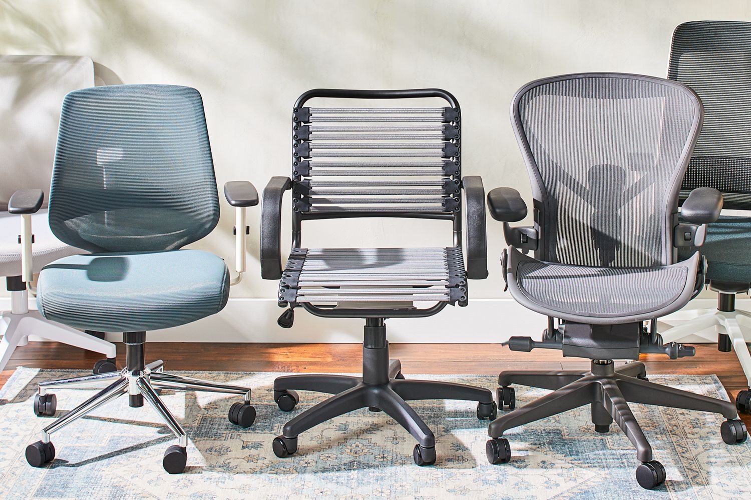 application-The Link Between Ergonomic Executive Chairs and Improved Posture-Hookay Chair-img